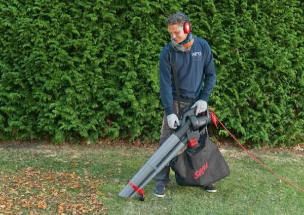 Nowy odkurzacz do liści marki SKIL: trzy funkcje w jednym narzędziu o dużej mocy