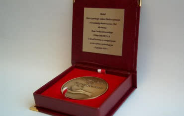 Bursztynowy Medal Dobroczynności dla Drutex S.A.
