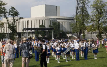 Selena Złotym Sponsorem Dekarzy