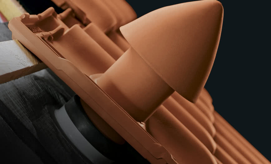 Do czego służą dachówki przelotowe?