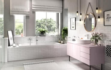 Klasyka w nowej odsłonie: odkryj niebanalne aranżacje łazienki