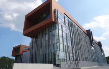 Nowy Gmach Wydziału Filologii Uniwersytetu Łódzkiego z systemami Schüco