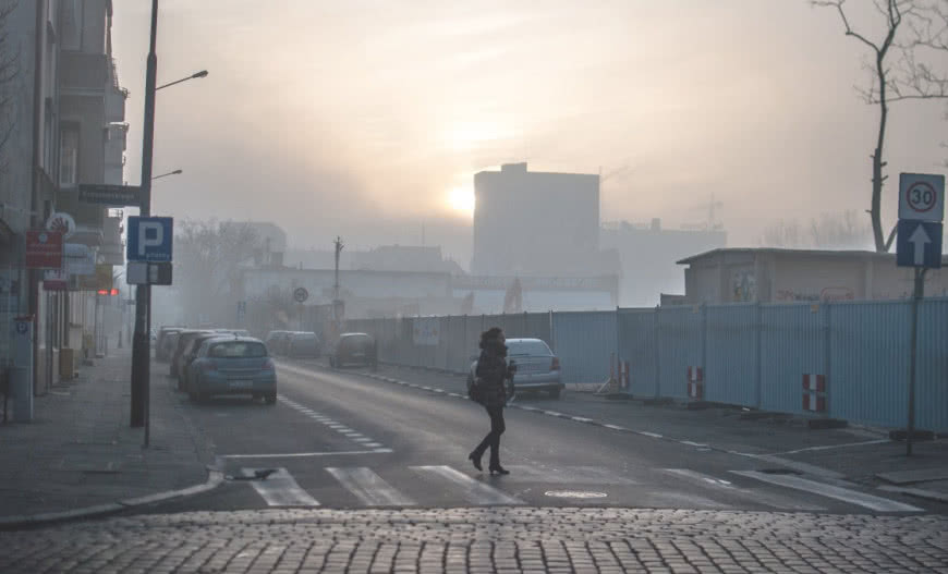 Smog w domu zimą? Sprawdź, jak skutecznie chronić wnętrza przed zanieczyszczeniami