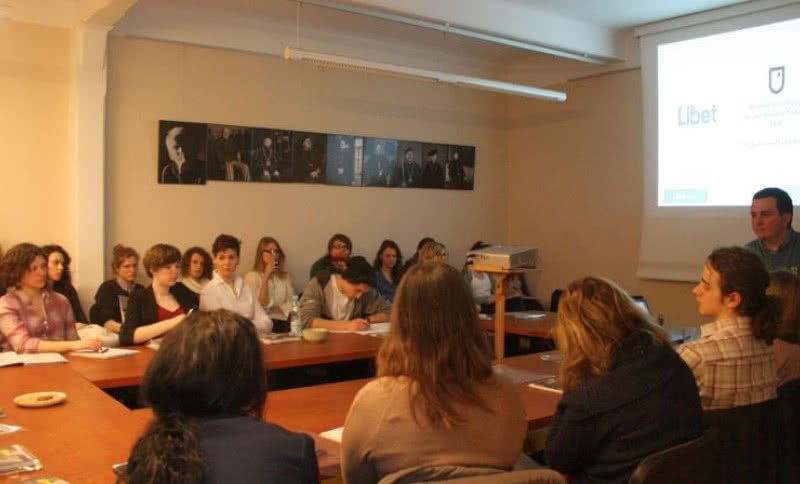 Libet rozpoczął współpracę z krakowską ASP