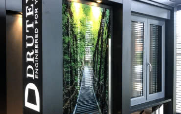 Otwarcie kolejnego salonu Drutex w Solingen w Niemczech