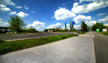 Libet dostarcza płyty na łódzkie chodniki