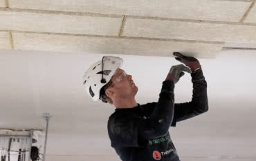 Jak zaizolować strop nad garażem lub piwnicą? Poradnik krok po kroku