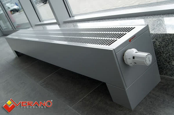 Grzejnik konwektorowy stojący