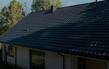 Dach płaski czy spadzisty – wybieramy konstrukcję dachu do domu w 2026 roku