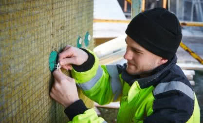 Remont elewacji. Produkty i sposób montażu izolacji