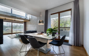 Okna drewniano-aluminiowe – elegancja i niezrównana trwałość