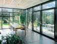 Zalety i zastosowanie wielkoformatowych przeszkleń