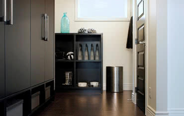 Jakie farby przy urządzaniu przedpokoju?