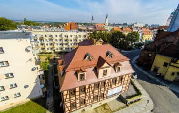 Zadbane Zabytki doceniają ceramiczną Karpiówkę