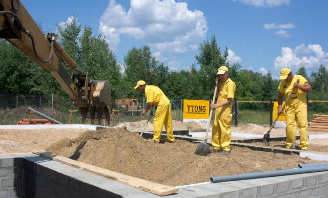 Od fundamentu do stropu. Vademecum inwestora indywidualnego