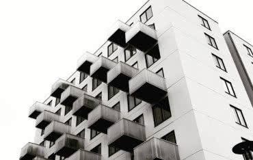 Mieszkania znikają jak ciepłe bułeczki! Nowa aplikacja pomoże Ci upolować wymarzone M