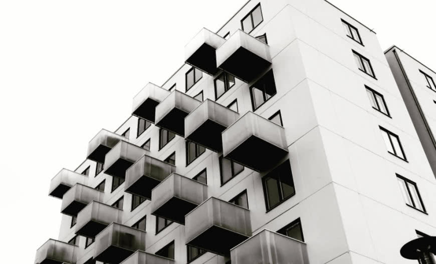 Mieszkania znikają jak ciepłe bułeczki! Nowa aplikacja pomoże Ci upolować wymarzone M