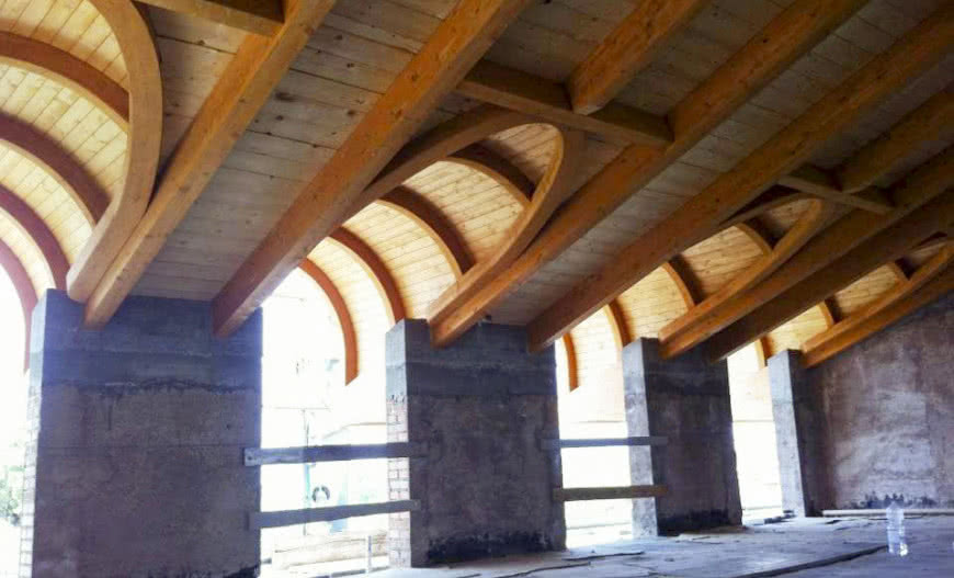 Lukarny dachowe: funkcjonalność, koszty i aspekty formalne