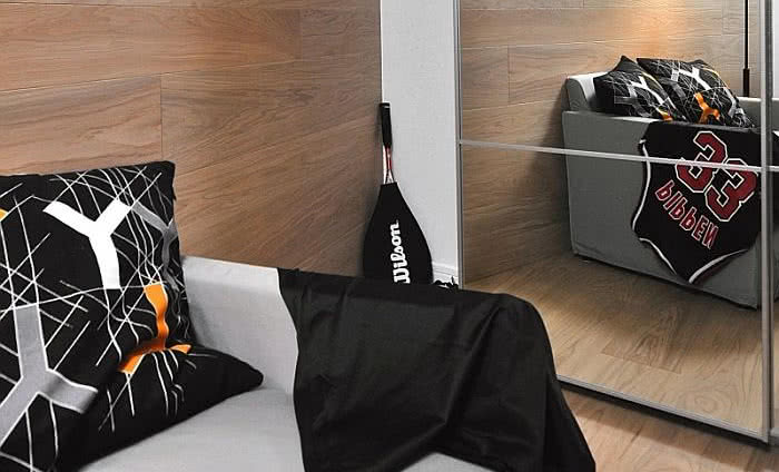 Deski podłogowe na ścianie. Kaprys, czy nowy trend?