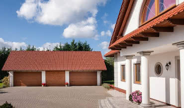 Jak dobrać wielkość bramy garażowej?