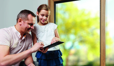 Dom inteligentny w zasięgu ręki - FAKRO smartHome