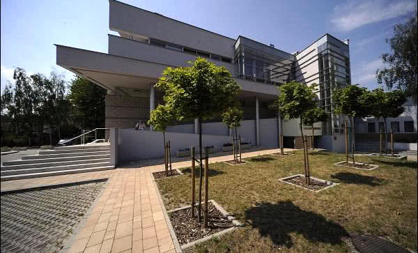 Przepływ powietrza w szczelnych budynkach