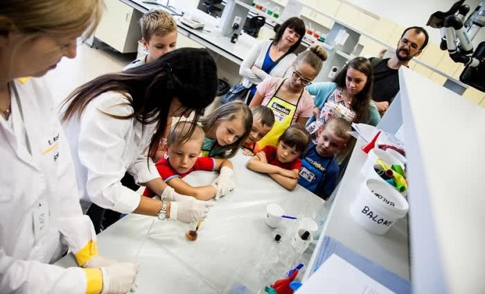 Śnieżka otwiera się dla dzieci