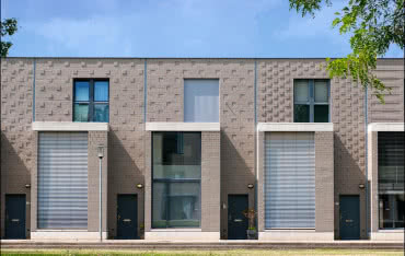 Oryginalne elewacje z szarego klinkieru