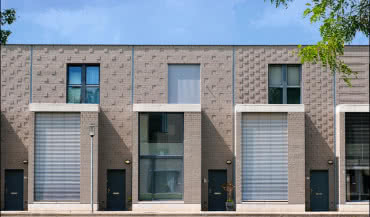 Oryginalne elewacje z szarego klinkieru