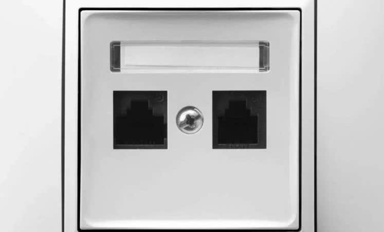 Gniazda komputerowe – stabilny internet bez zakłóceń