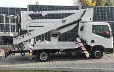 Montaż rynny na wysokościach