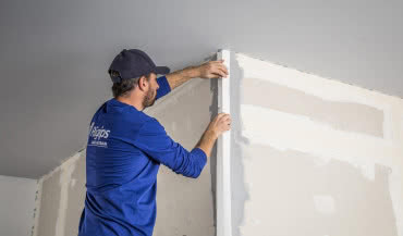 Jak samodzielnie zamontować płytę g-k na ścianie?