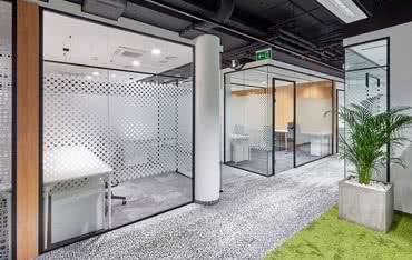 Praca w biurach open space jest mniej efektywna