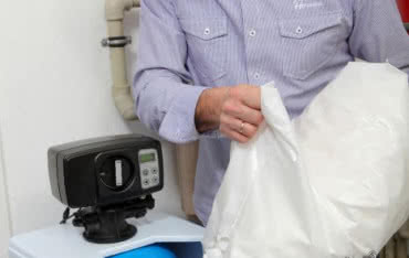 Stacja zmiękczająca sposobem na twardą wodę