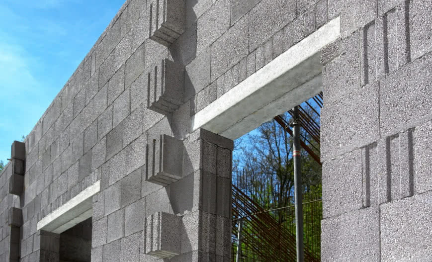 Wzmocnienie nadproża - kiedy jest konieczne i jak to zrobić?