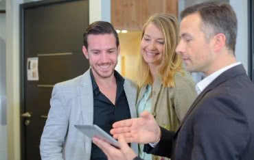 Jak zadbać o klienta w salonie budowlanym?