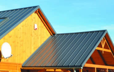 Panele na rąbek stojący - obróbka szczytowa i przyścienna