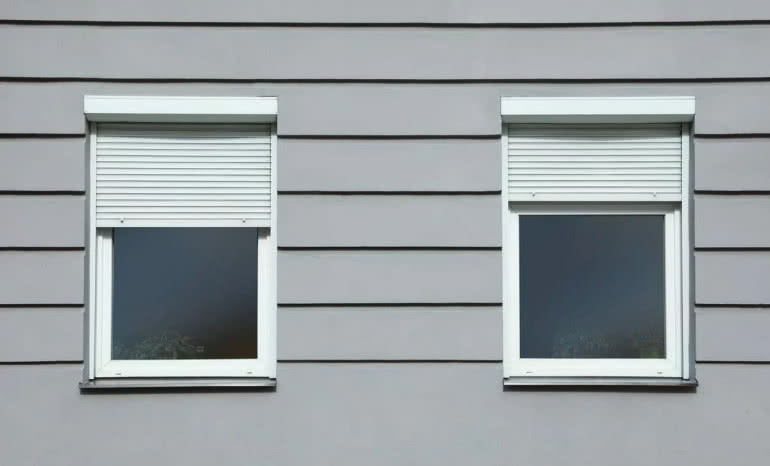 Rolety zewnętrzne a cisza w domu – jak skutecznie zredukować hałas z ulicy?