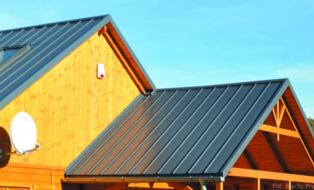 Panele na rąbek stojący - obróbka szczytowa i przyścienna