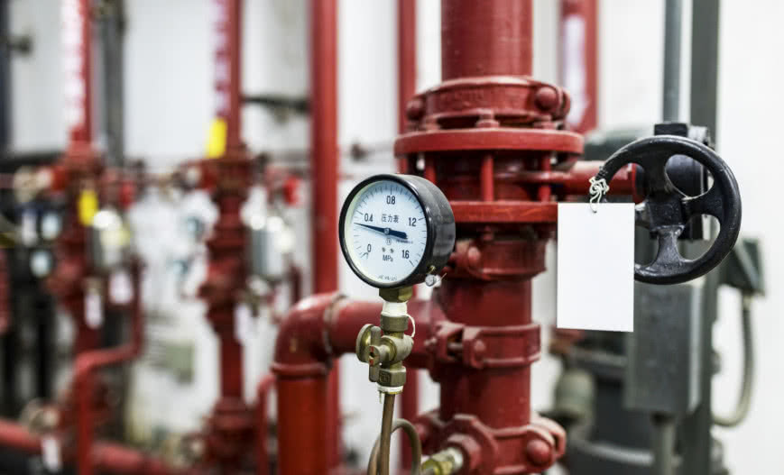 Czym jest uderzenie hydrauliczne? 