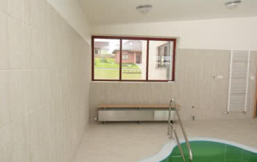 Grzejniki konwektorowe do pomieszczeń basenowych