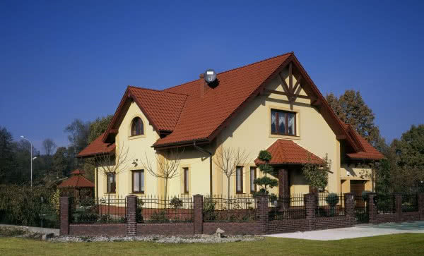 Konserwacja rynien, dachówki i krokwi