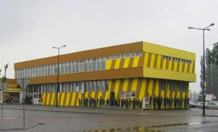 Nowy wygląd dworca w Koninie dzięki farbom Dulux