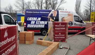 Mobilne warsztaty szybkiego murowania w systemie Porotherm DRYFIX