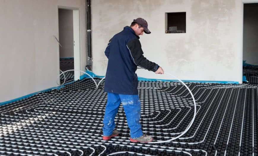 Ogrzewanie podłogowe skuteczną alternatywą dla grzejników