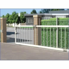 System do bramy przesuwnej z prowadzeniem dolnym