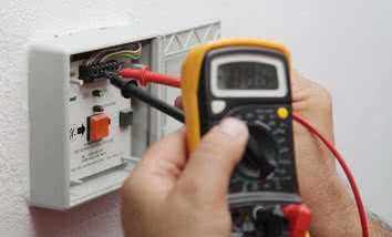 Jak dbać o system oddymiania?