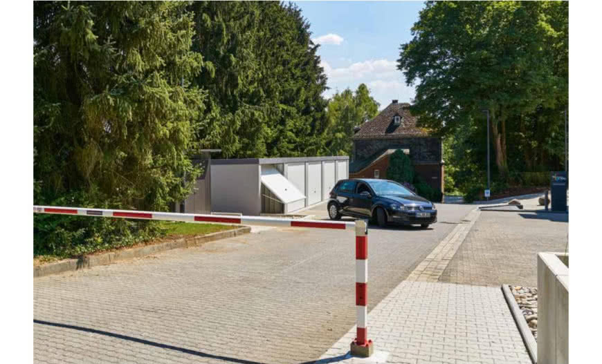 Jak otworzyć szlaban bez używania pilota?