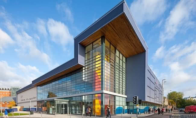 Prestiżowe realizacje firmy Aluprof w Wielkiej Brytanii