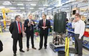 Wizyta wicepremiera w firmie Danfoss